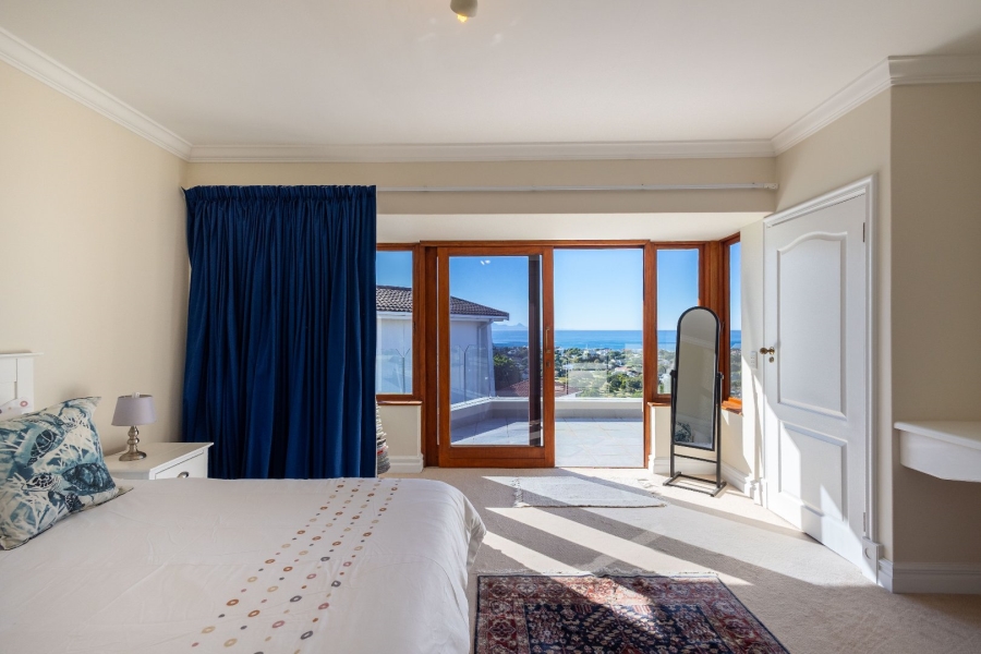 4 Bedroom Property for Sale in Lower Robberg Western Cape